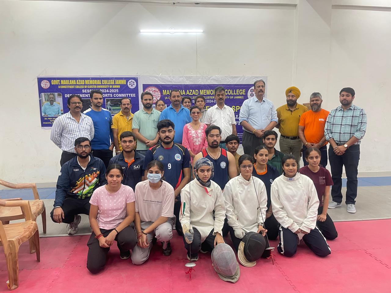 MAM, GCW Gandhi Nagar excel in Fencing